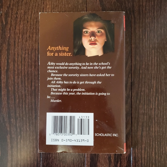 R.L. Stine Novel "Twisted" - Picture 2 of 2